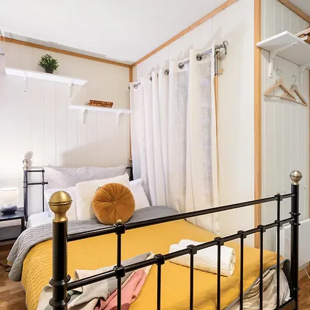Stylish Vintage In The Heart Of The Leilighet *